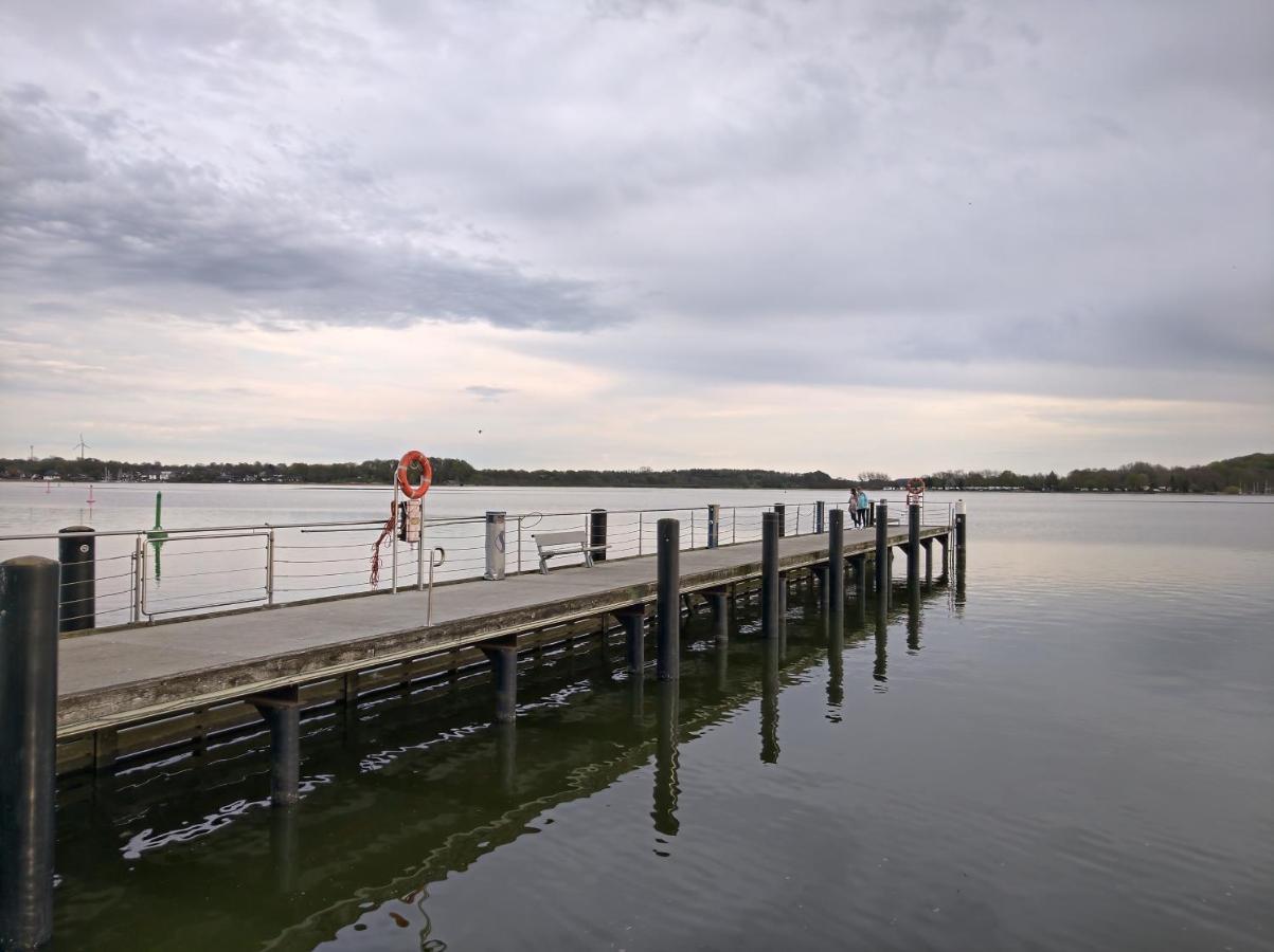 Ostsee Hausboot Schleswig Ostseeblick 1 Bagian luar foto
